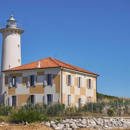 Flat With Luminous Terrace Close To The Sea * Бібіоне