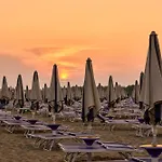 Lägenhet Flat With Luminous Terrace Close To The Sea Bibione