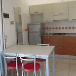 Flat With Luminous Terrace Close To The Sea 비비오네
