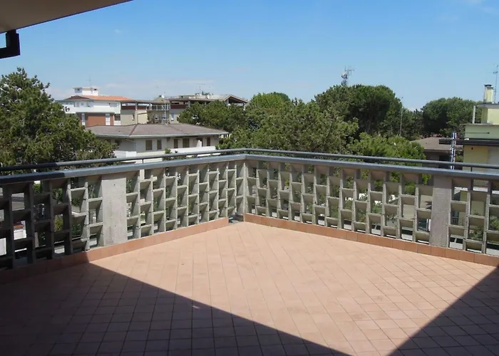 Flat With Luminous Terrace Close To The Sea Lejlighed