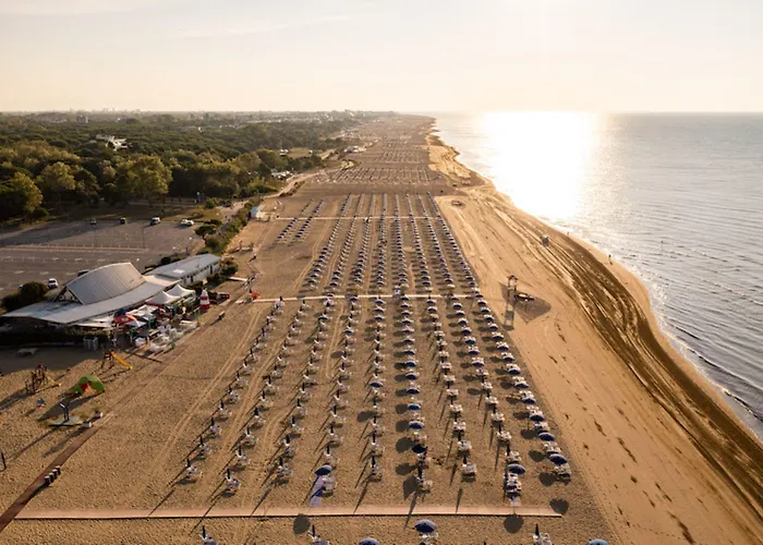 Flat With Luminous Terrace Close To The Sea * Bibione